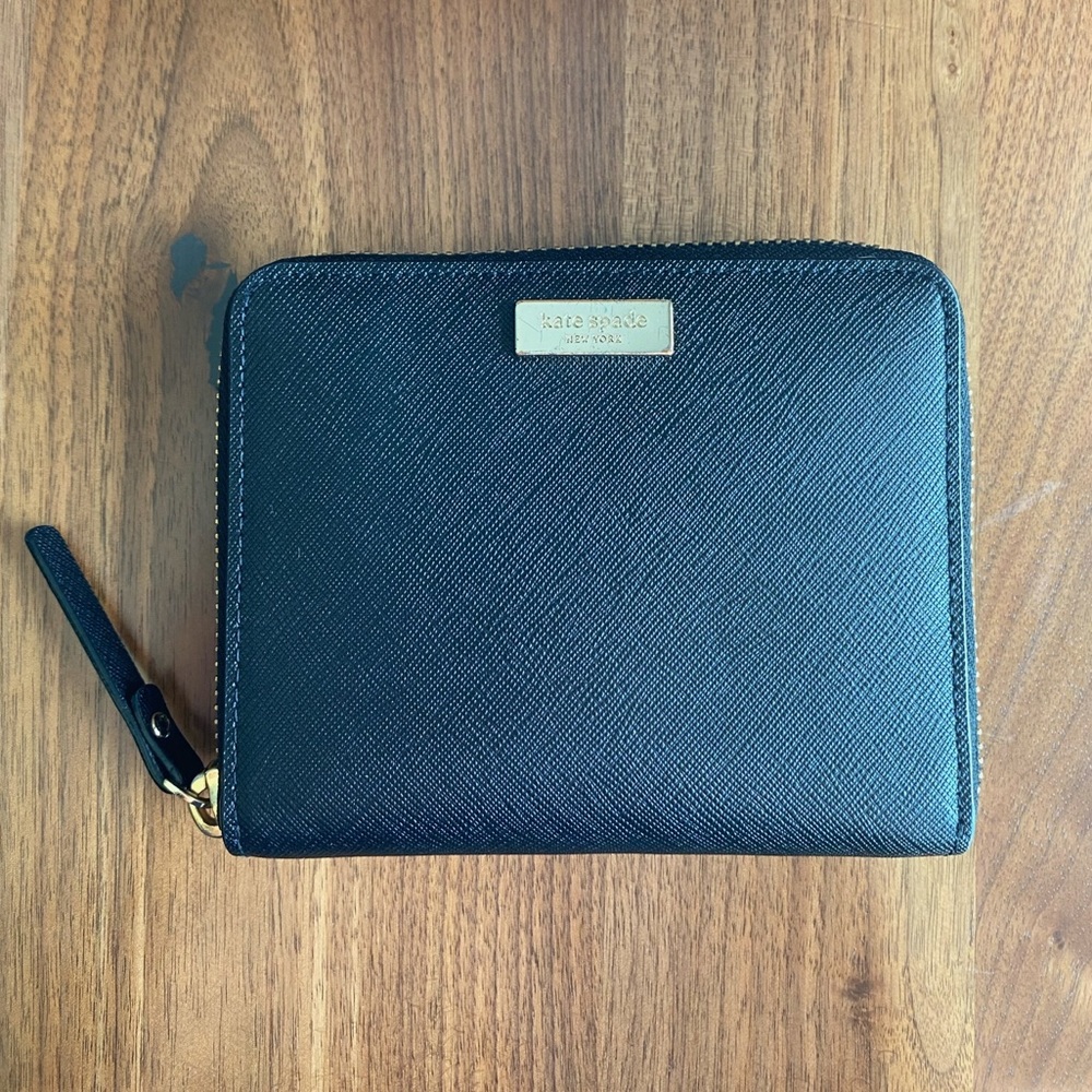 Kate Spade Outlet Black Leather Compact Wallet
